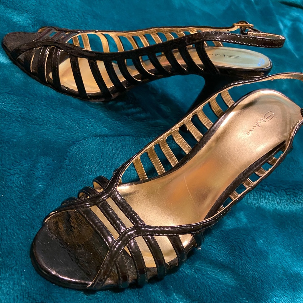 Black Heels - Picture 5 of 5